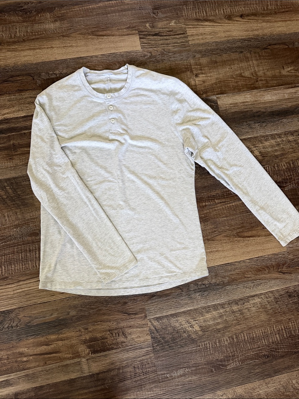 lululemon athletica Women's Long-Sleeve Henley - Light Gray